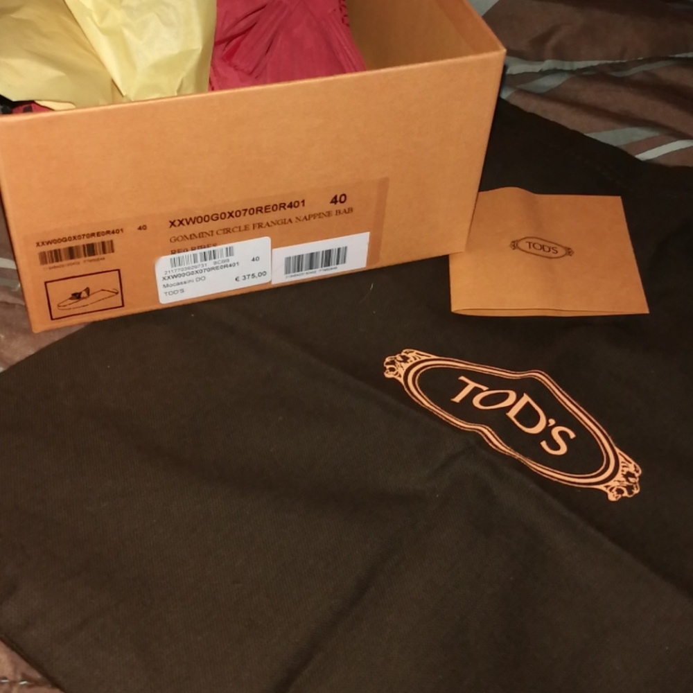 Genuine Tod's leather slippers